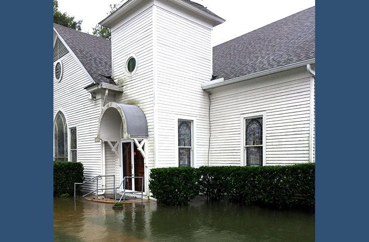 Cedar Bayou Grace UMC cleaning up after flood News