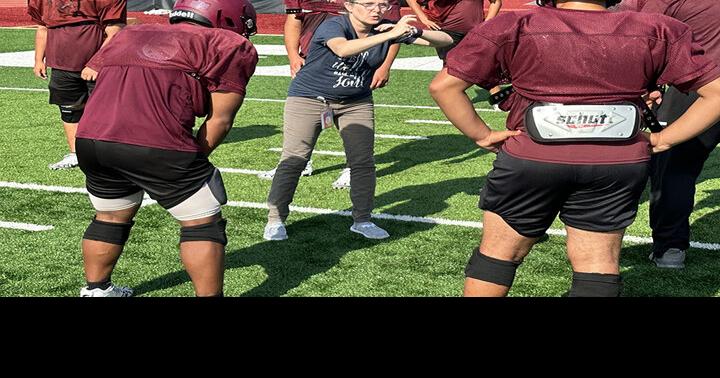 Deaf athlete tackles football&rsquo;s challenges