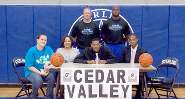 Rss S Brown Signs With Cedar Valley College Baytownsun Com