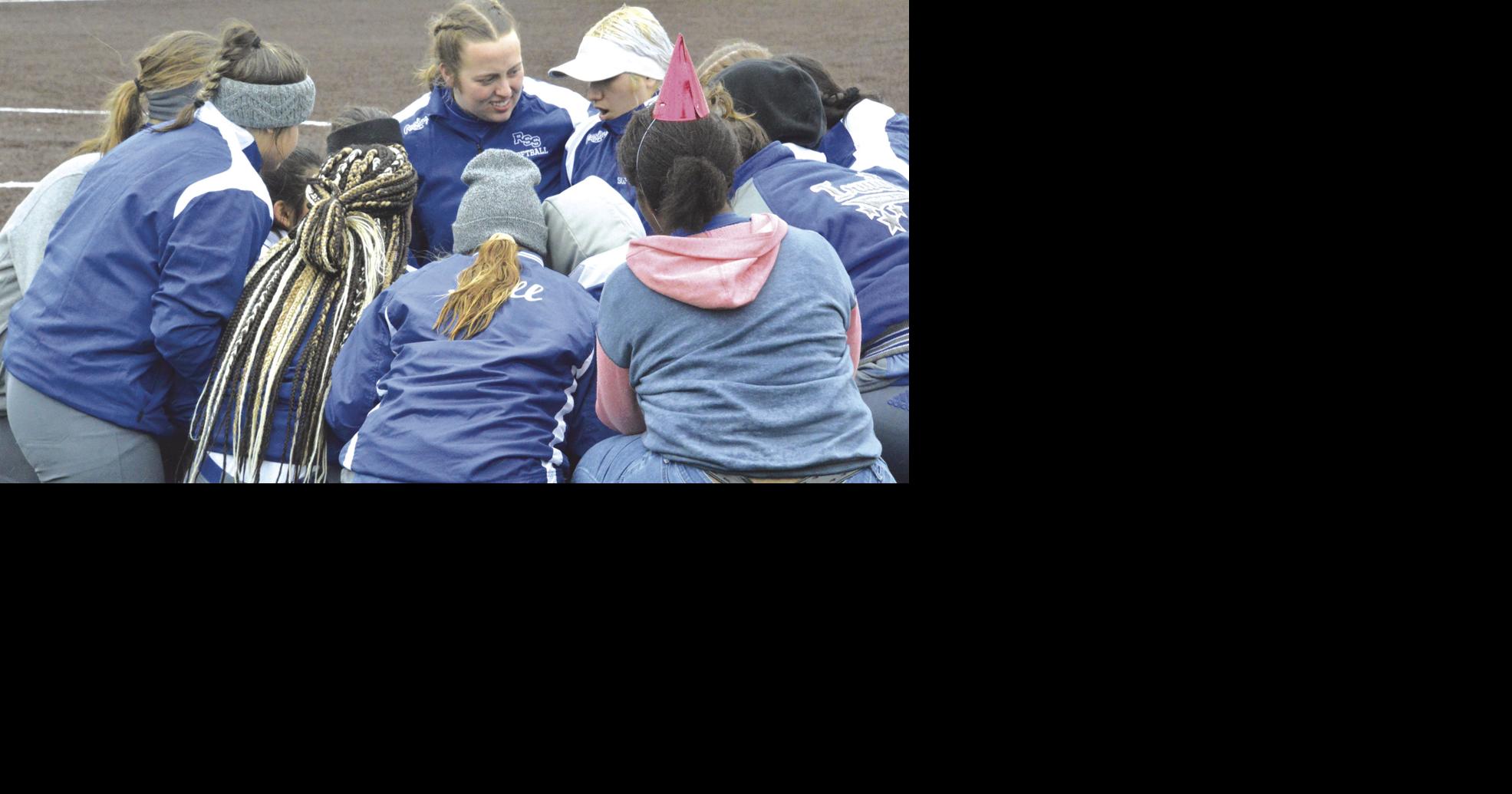 Softball continues in early season leadup Sports