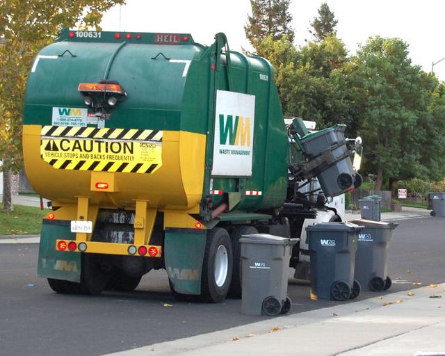 Council OKs contract to keep Waste Management | News | baytownsun.com
