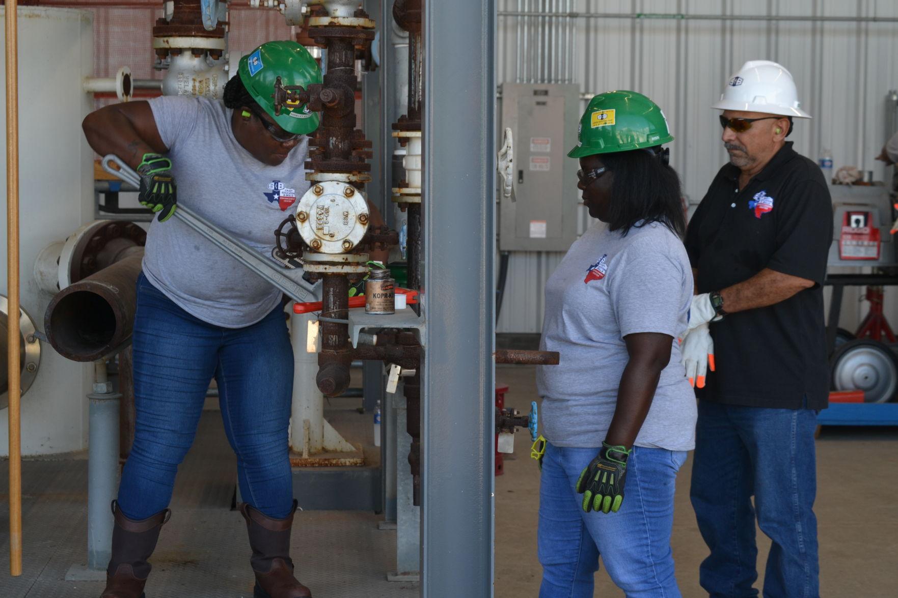 New construction apprenticeship training center opens in Baytown News