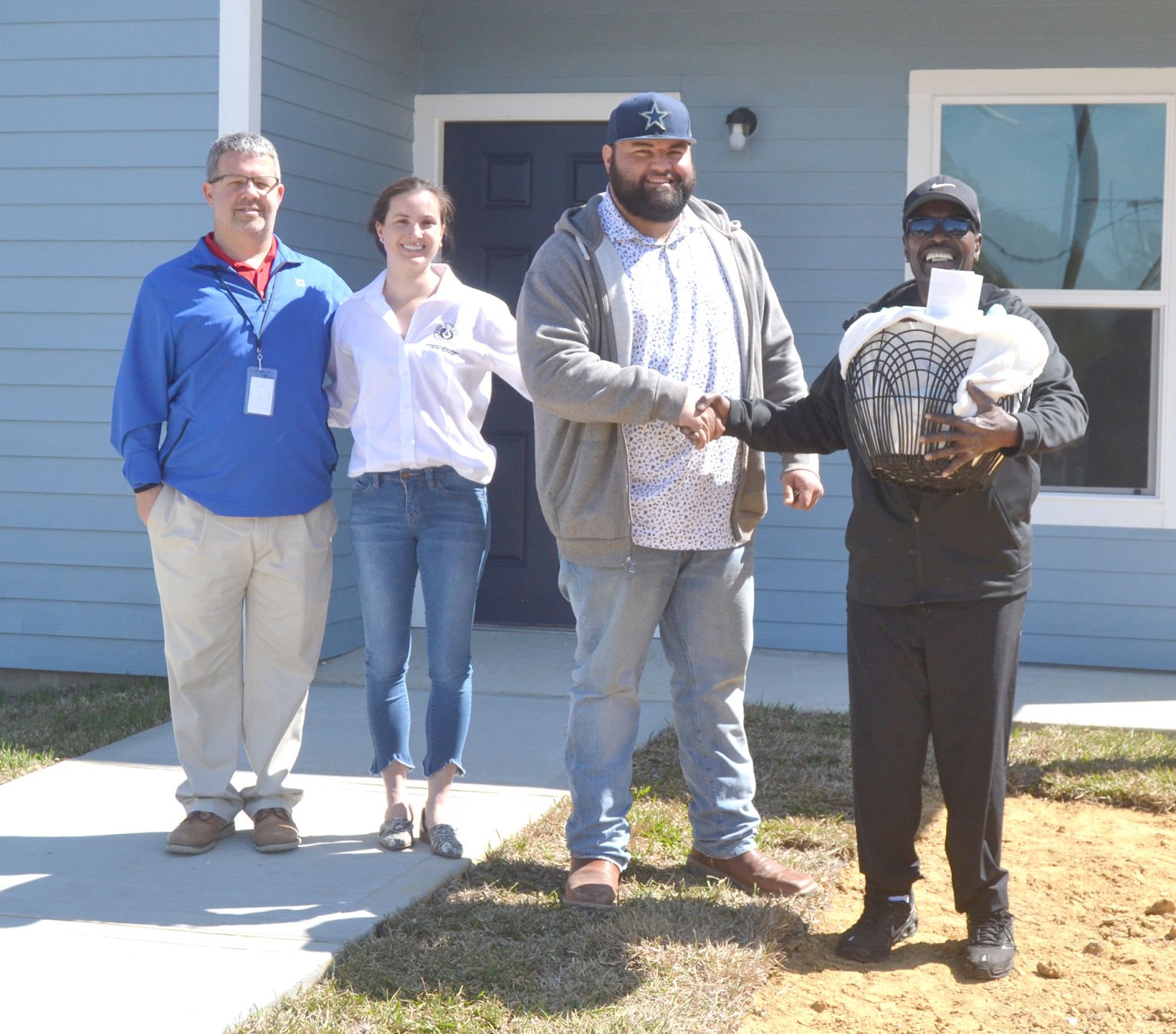 Texas GLO Presents Anahuac Man With Keys To New Home | News ...