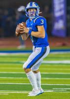 Player of the Week - QB Fuentes passes Eagles to big win over Montgomery