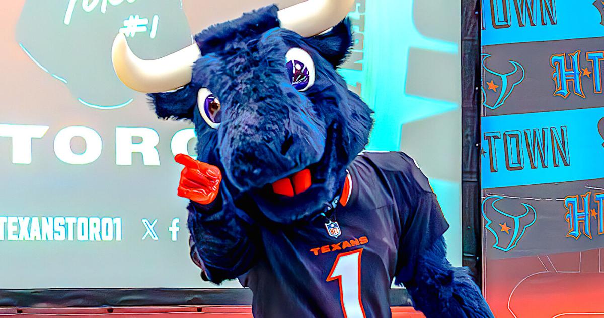 Tower Racing Mascot TORO to be inducted into Mascot Hall of Fame | Sports | baytownsun.com