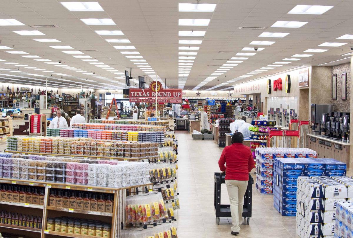 Buc-ee's opening Wednesday | News | baytownsun.com