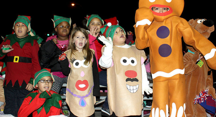 Baytown Christmas Parade 2022 Christmas parade lights up Baytown News Baytown Christmas Parade 2022 Christmas parade lights up Baytown News