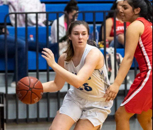 Playoffs Barbers Hill Takes Down Texas City Sports Baytownsun Com