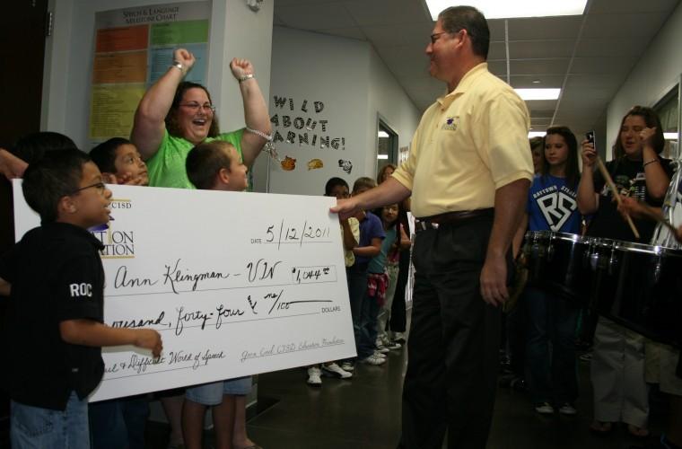 Prize Patrol delivers! Baytown