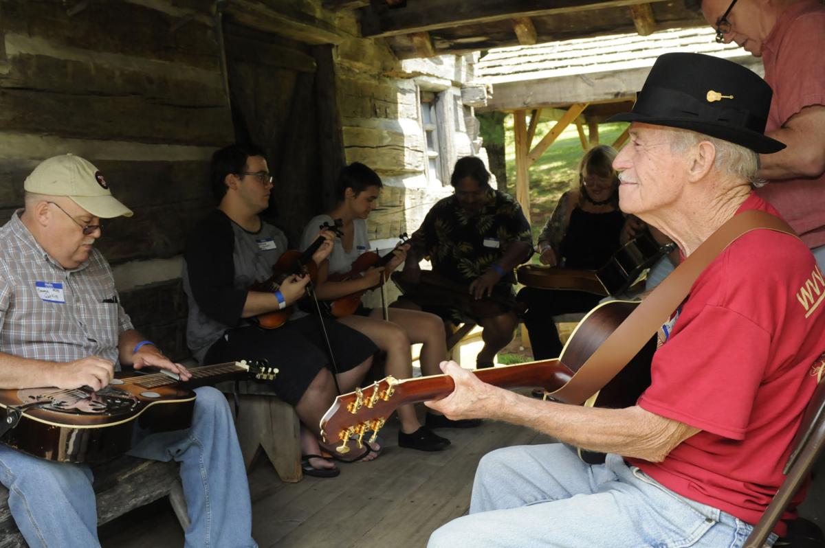 Slideshow 15th annual Tazewell County Old Time & Bluegrass Fiddlers