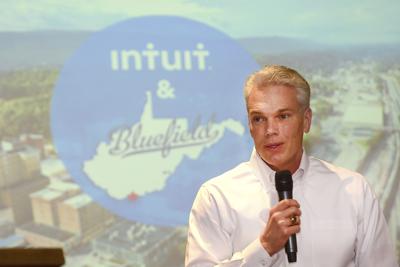 Brad Smith Former Intuit Executive Named Marshall President News Bdtonline Com