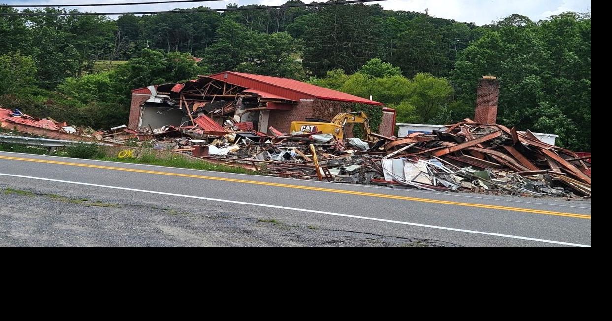 First of three old schools demolished in Mercer