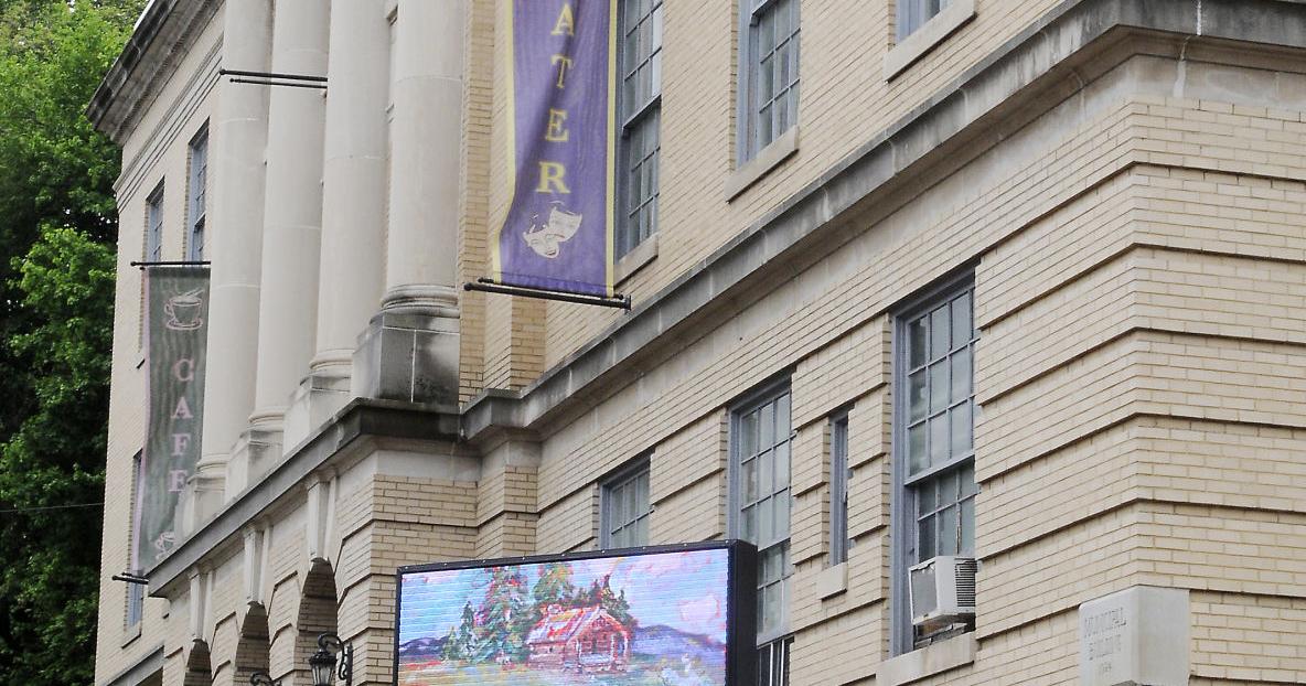 Artists Andrea Brunais and Lois Stephens open exhibit at Bluefield Art Center Paine Gallery