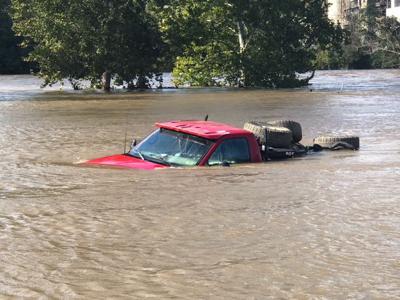 Flooding Underway As New River Pes Flood Stage In Giles County Flooding In Giles County