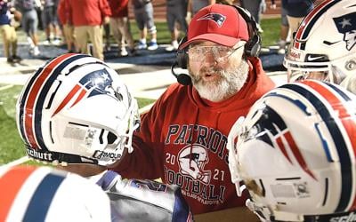 Patriots red throwback uniforms are returning in 2022, per team's Hall of  Fame 