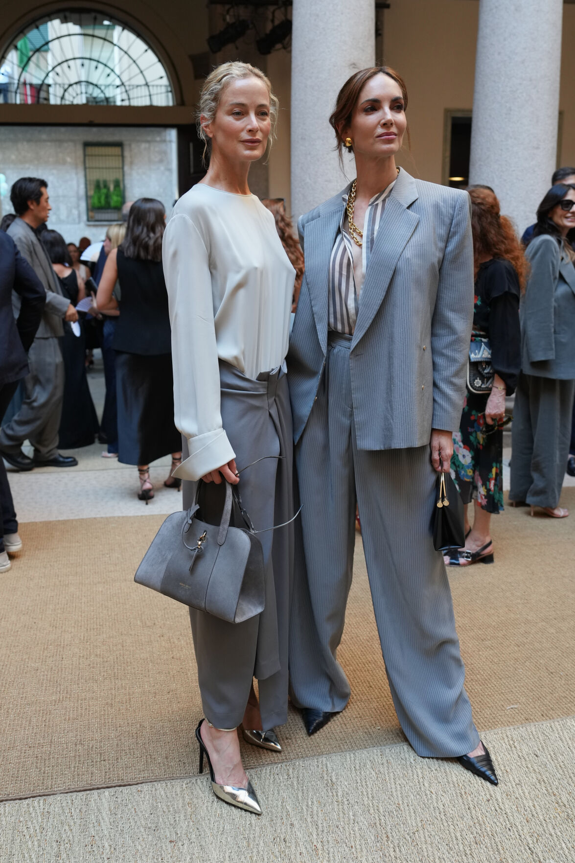 Giorgio Armani パンツスーツ 38 40ライトグレー Italy Fashion Giorgio Armani S/S 27 | Pro Sports | bdtonline.com
