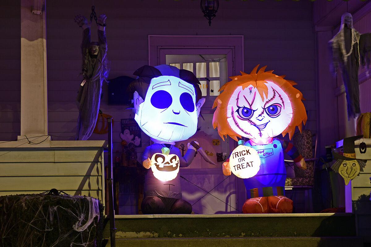 211029-news-halloweenhouses-jn-09.jpg