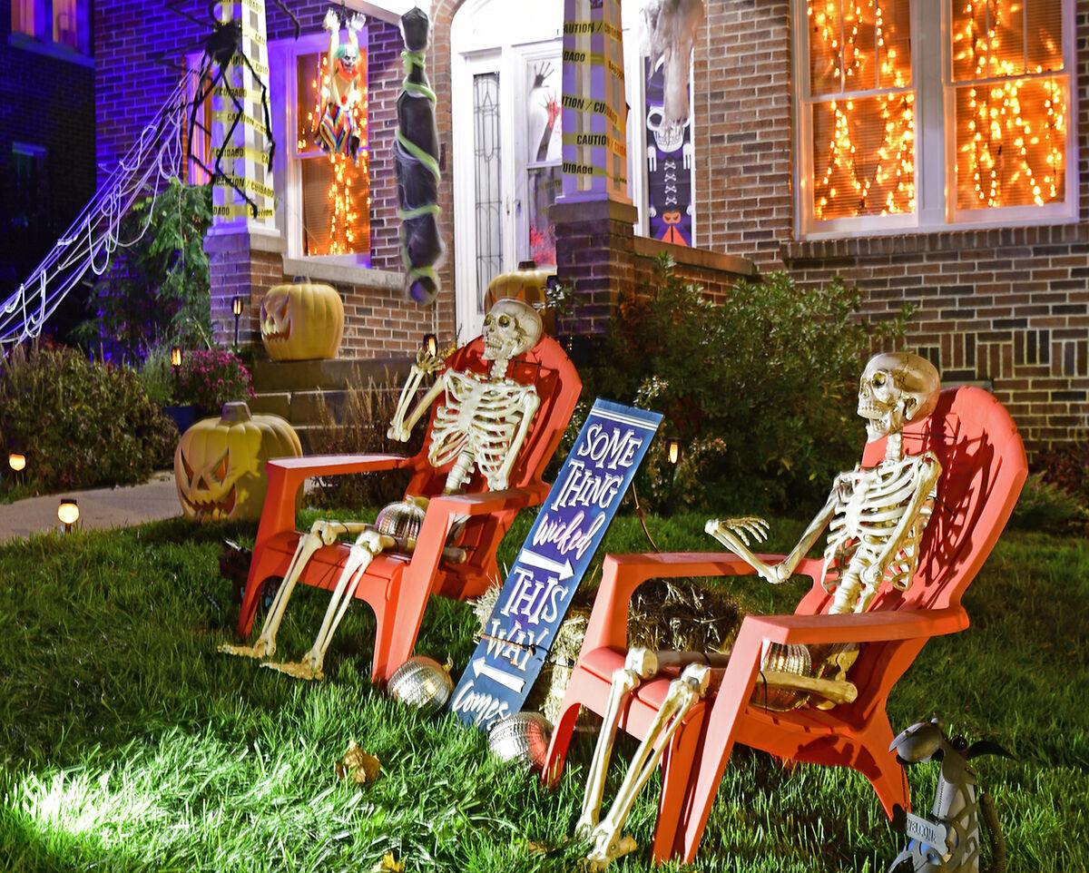 211029-news-halloweenhouses-jn-15.jpg