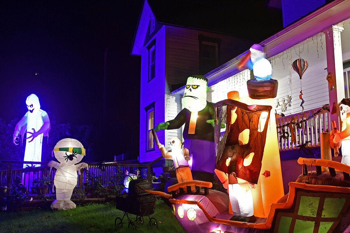 211029-news-halloweenhouses-jn-19.jpg