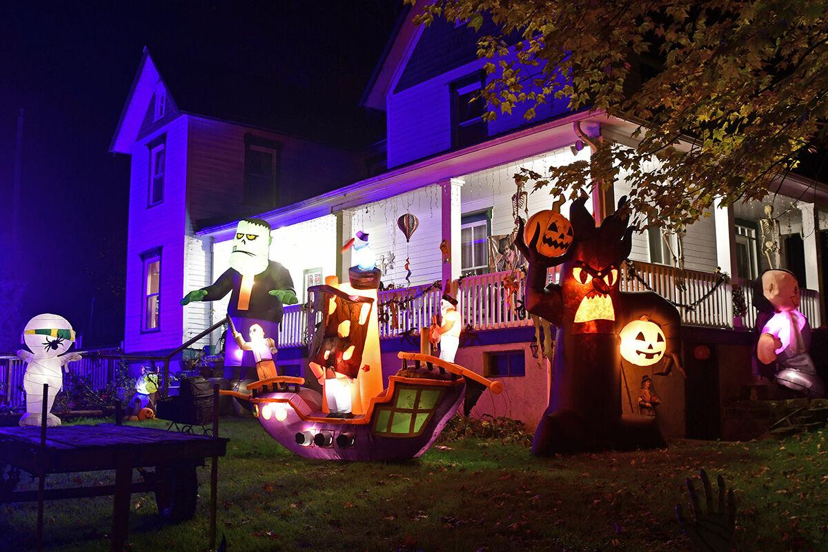 211029-news-halloweenhouses-jn-20.jpg