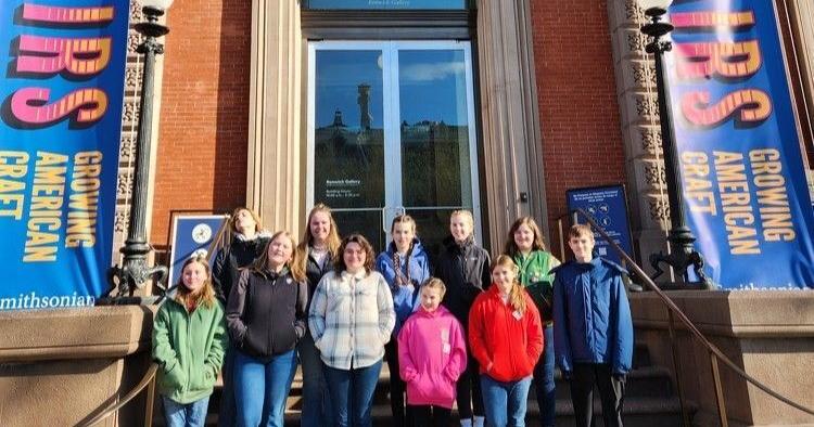 West Virginia 4-H’ers work on collaborative quilt featured at Smithsonian gallery