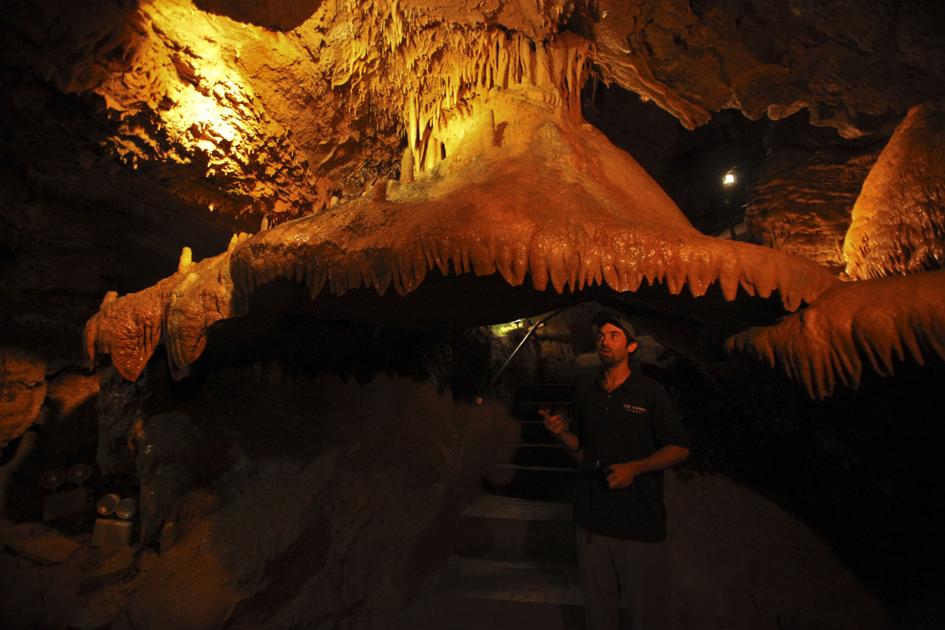 Virginia’s caves have their unique features West Virginia/Virginia