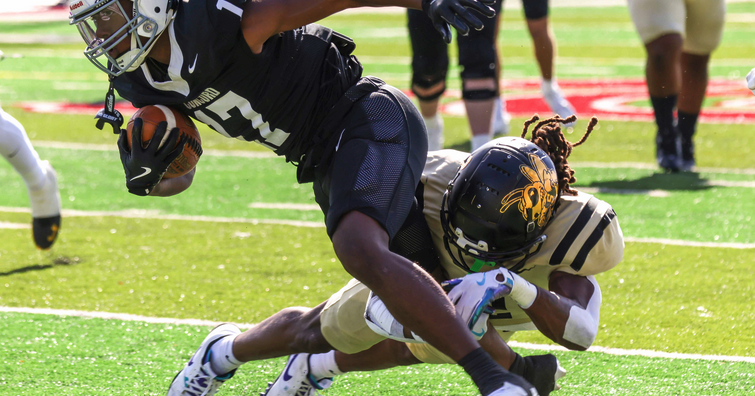 Yellow Jackets serve Concord homecoming victory plans a stinging rebuke, 21-17