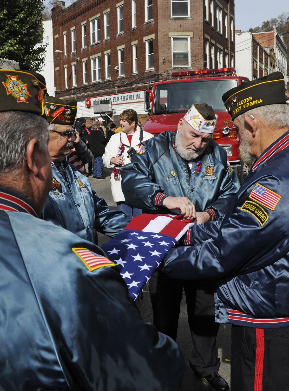 Hundreds Of People Attend Veterans Day Parade In Welch News Bdtonline Com