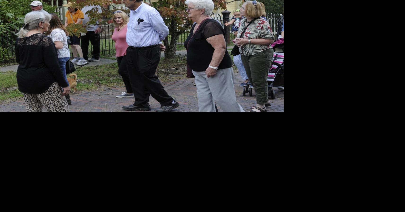 Bramwell mayor leads guests on historic tour News