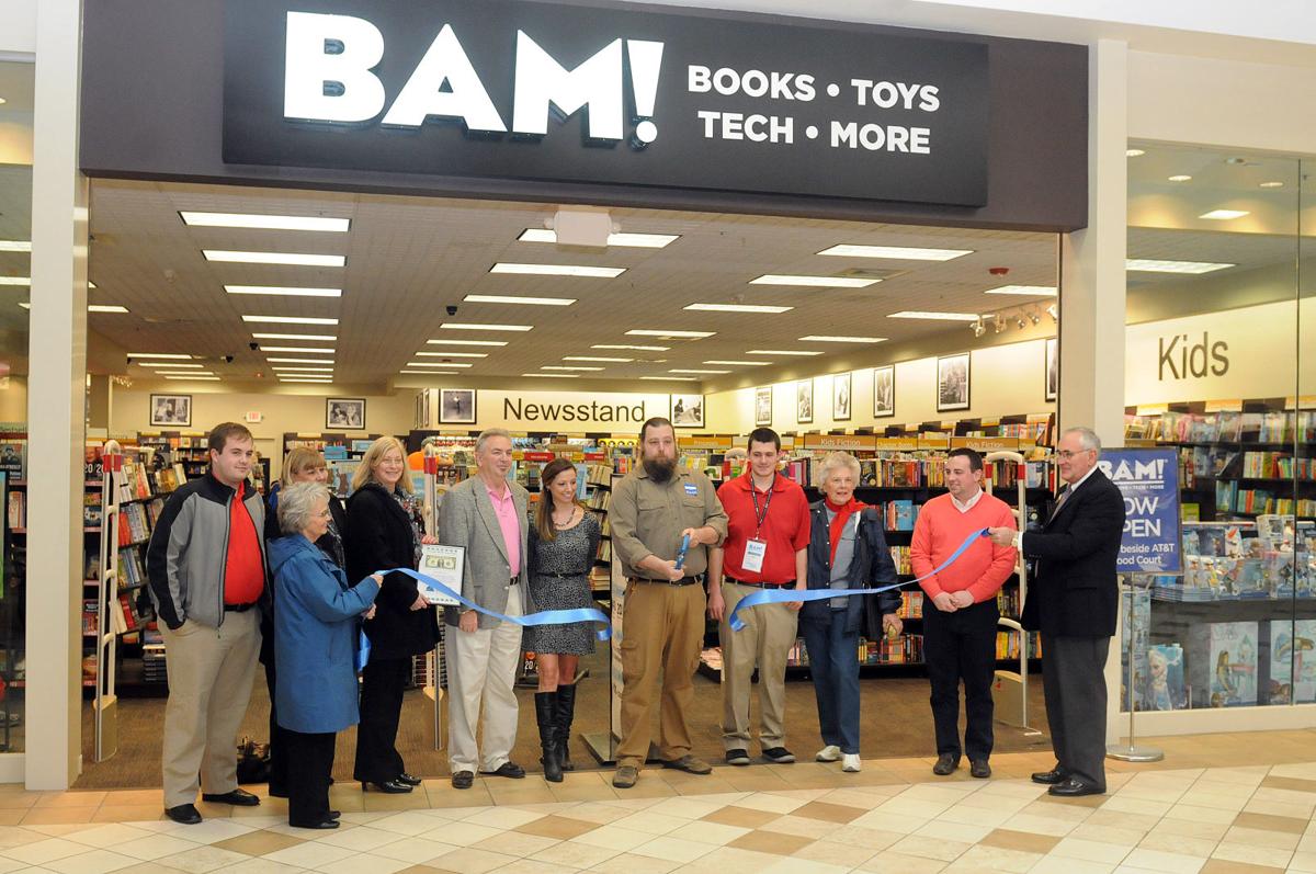 Ribbon cut for BooksAMillion at the Mercer Mall News