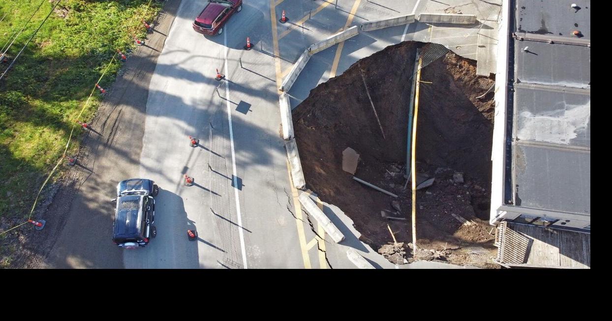 Massive sinkhole expanding in Hinton News