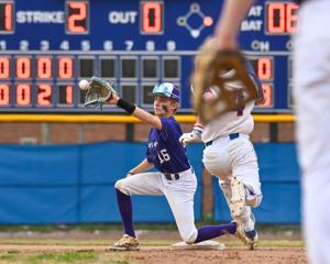Mavericks and Charleston Catholic will meet for Game 2 at Lindside