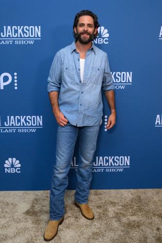 alan jackson green dress The inaugural Alan Jackson @5oclocksomewherefest brought the ultimate coastal country vibes to West Palm Beach this weekend, and we are still recovering from the fun. From the first chord to the final