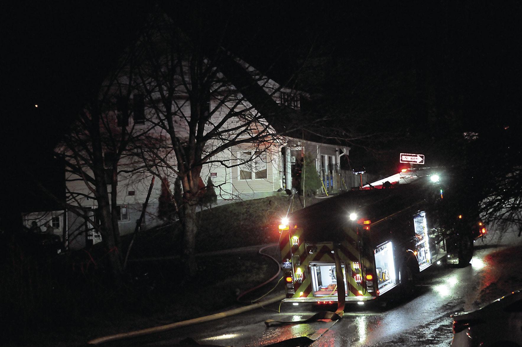 Firefighters contain structure fire on Poplar Street News