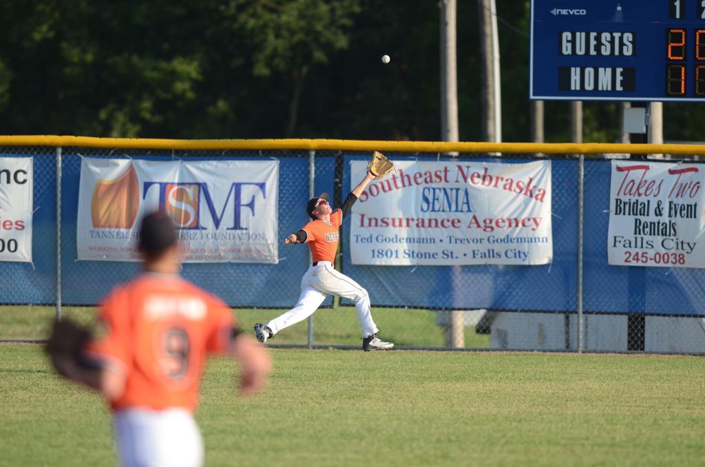 Beatrice Juniors Fall In Area Semifinals Baseball Beatricedailysun Com