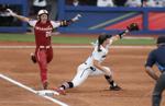 APTOPIX WCWS Georgia Oklahoma Softball