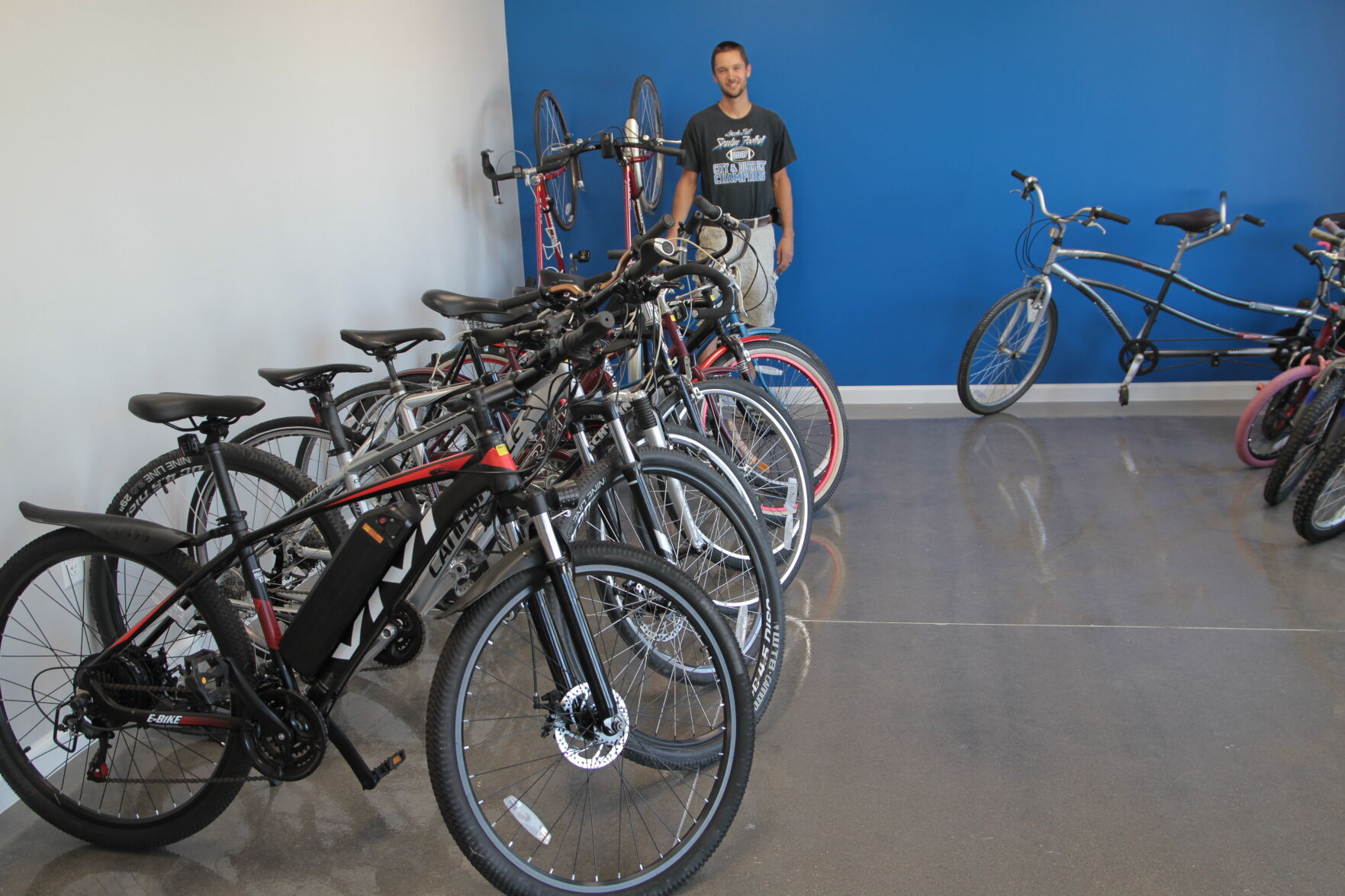 Big Blue Bike Company opens in Beatrice