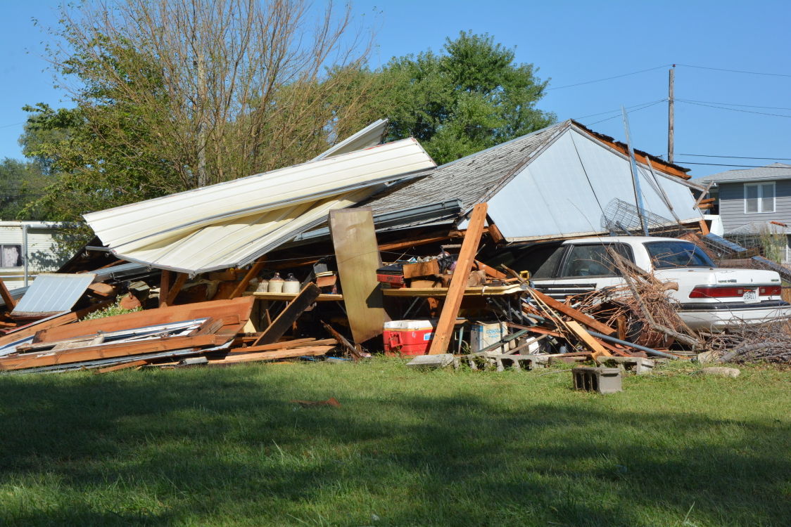 Powerful storm leaves damage in Wymore