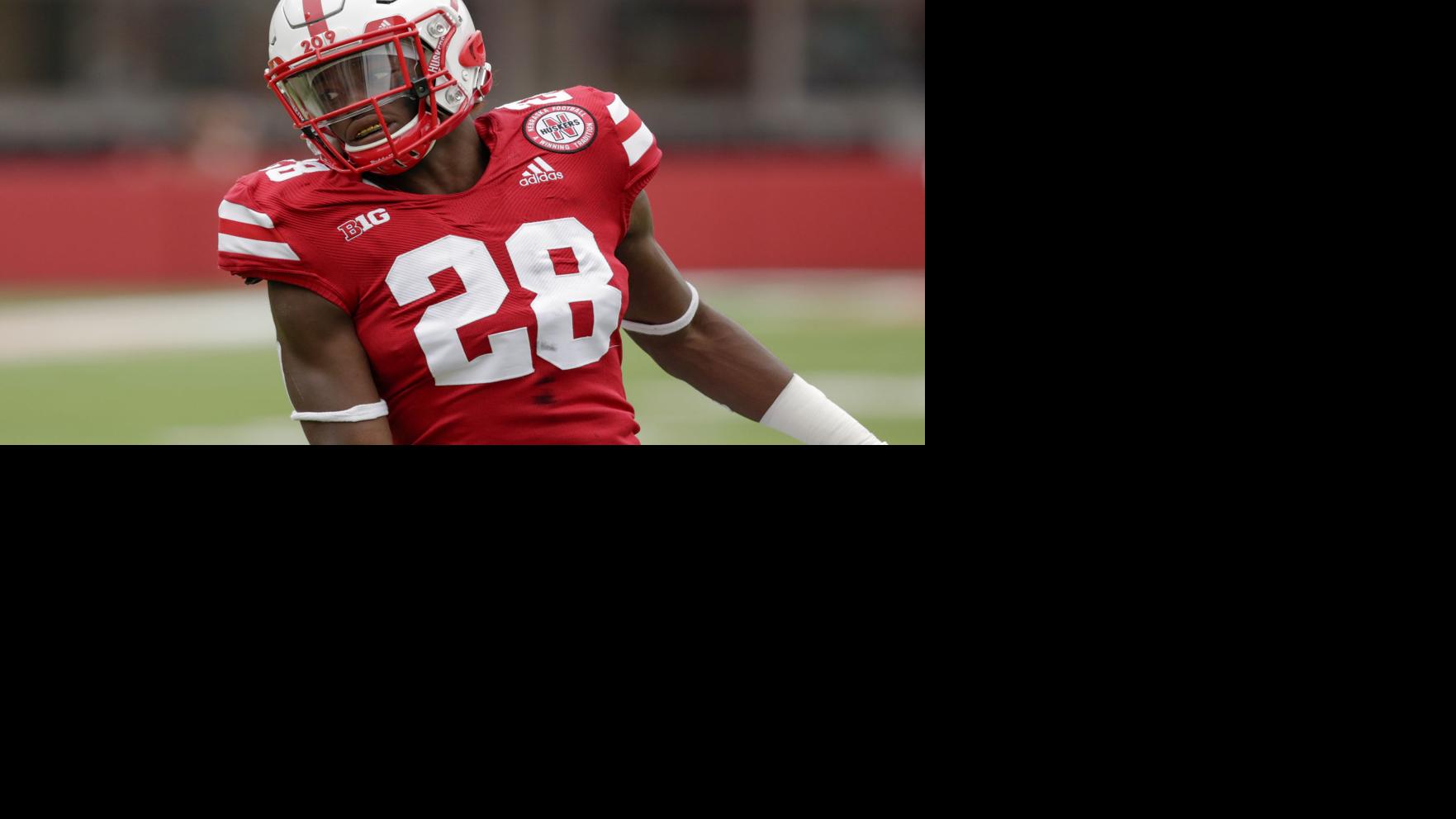 Attorney didn't tell Huskers about pending charge vs RB