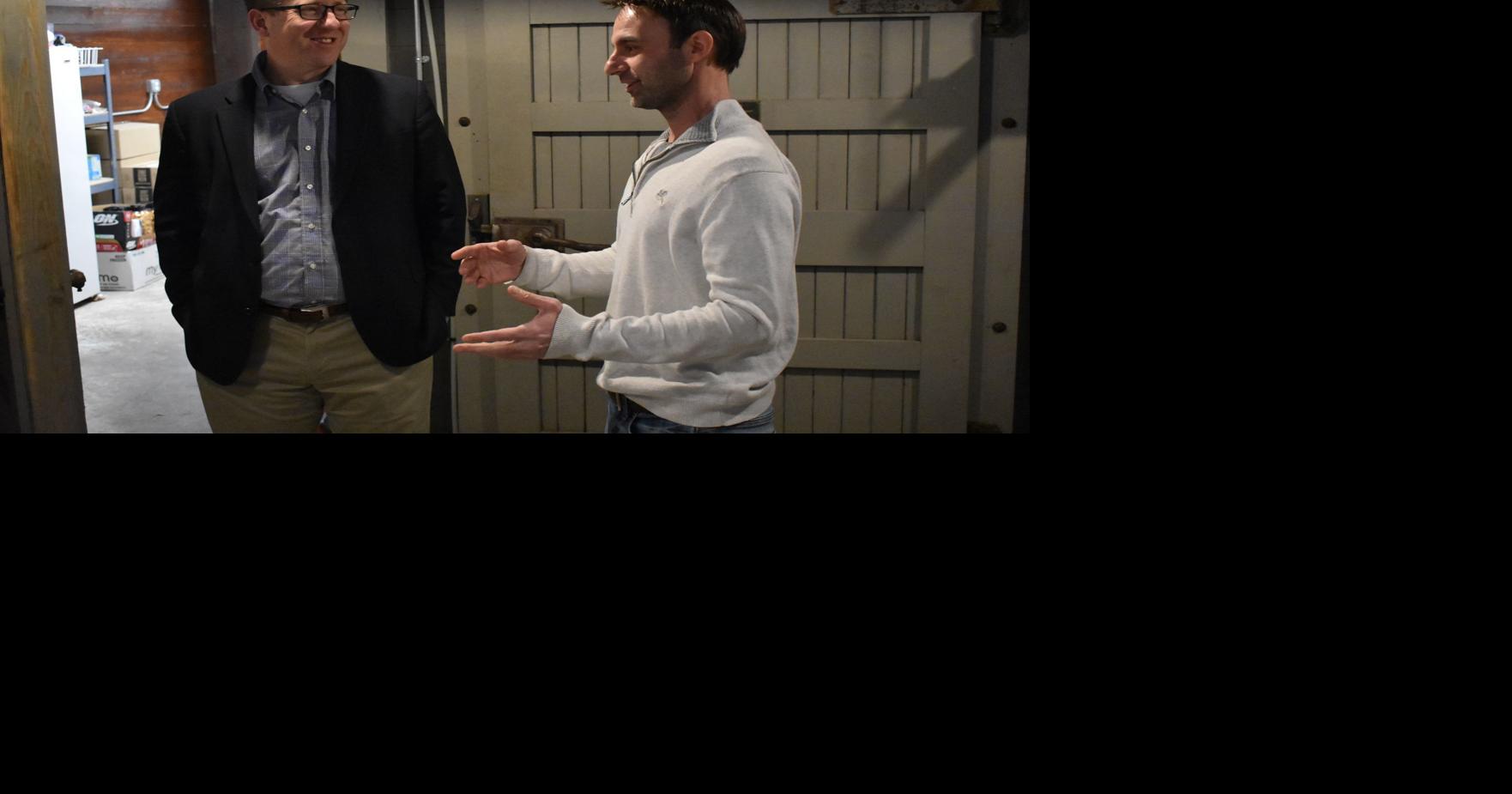 Congressman tours downtown Beatrice building