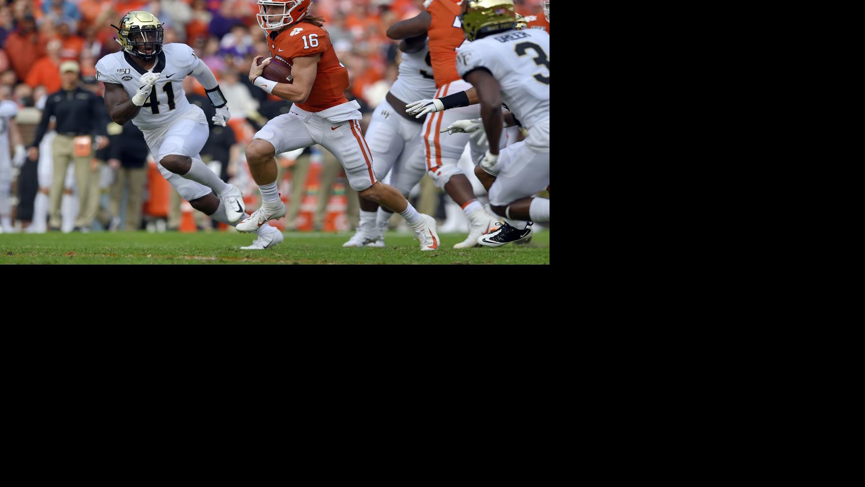 No. 3 Clemson playing powerhouse football headed into bye