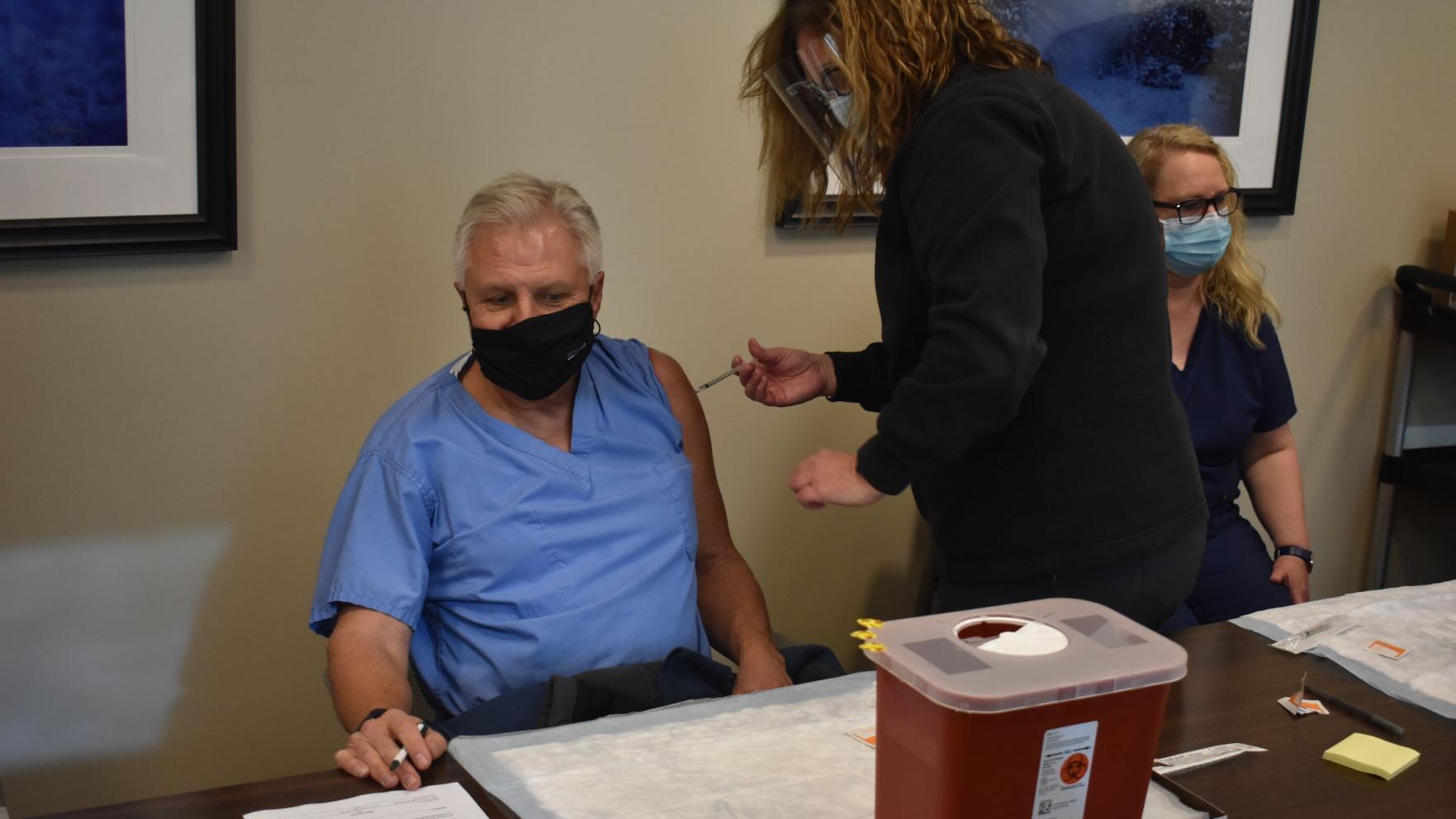 COVID-19 vaccine arrives in Gage County - Vimarsana News