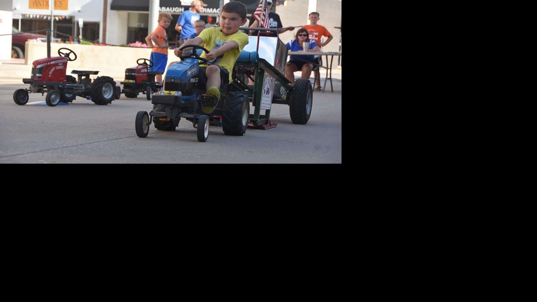 Children participate in tractor pull