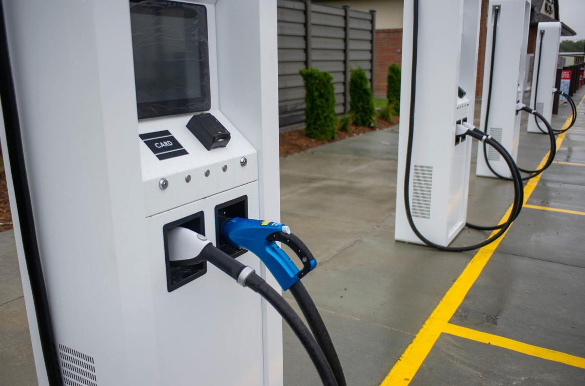 Lincoln Casey's, other Nebraska locations get electric car charging