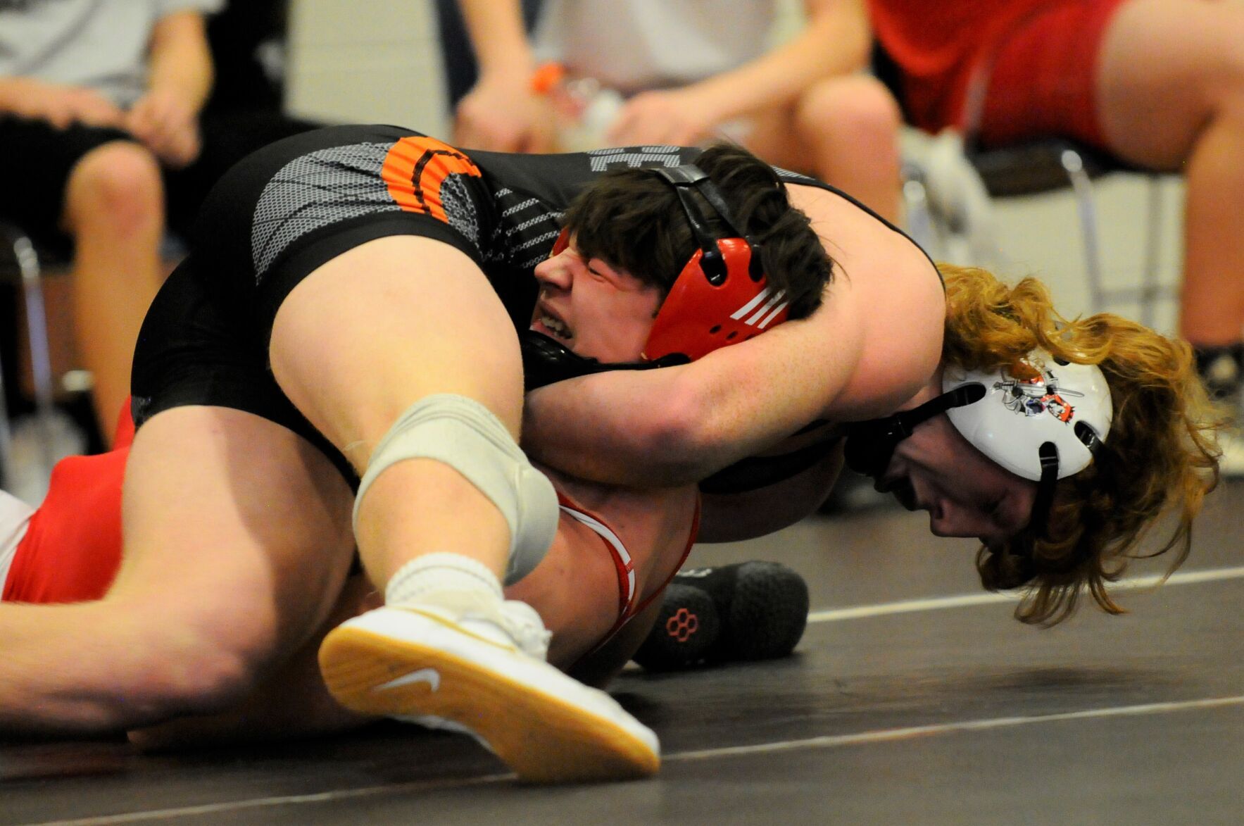 BHS wrestlers host Waverly Auburn