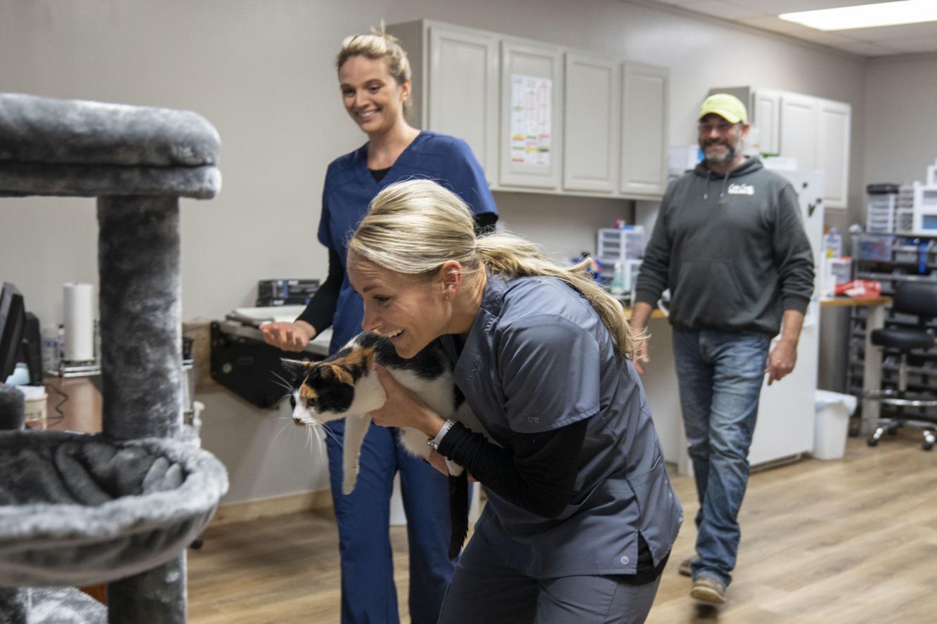 Reality show 'Heartland Docs' brings unexpected fame to Nebraska vets