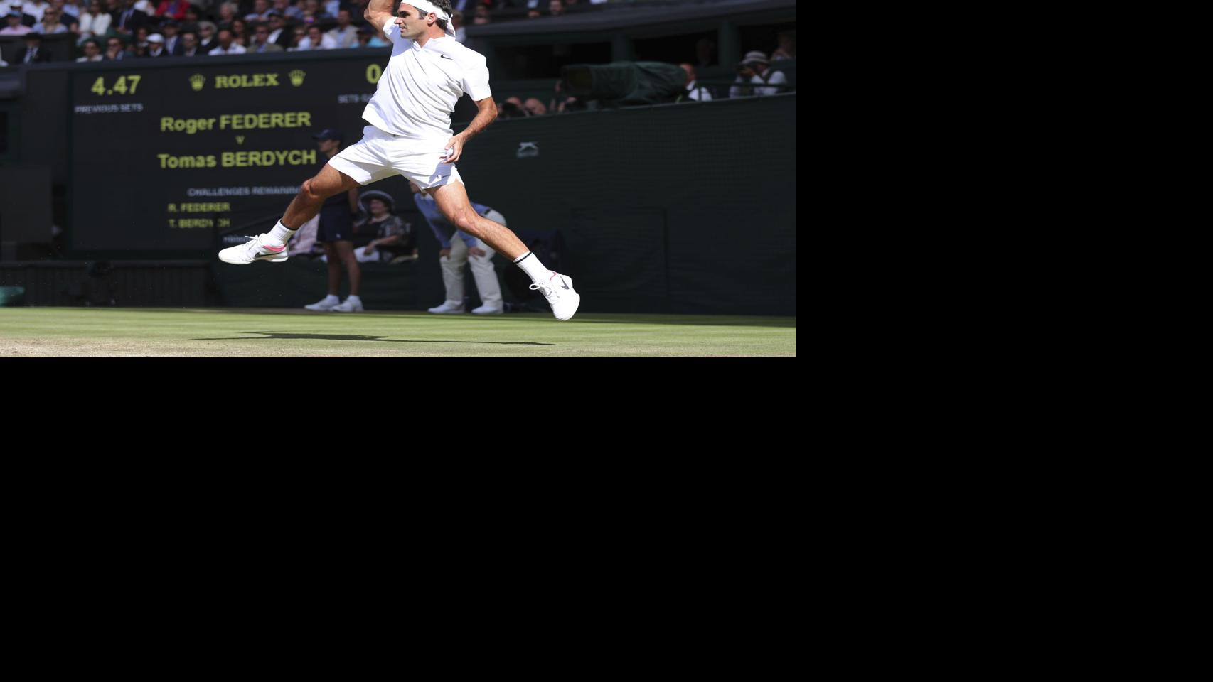 Federer into 11th Wimbledon final