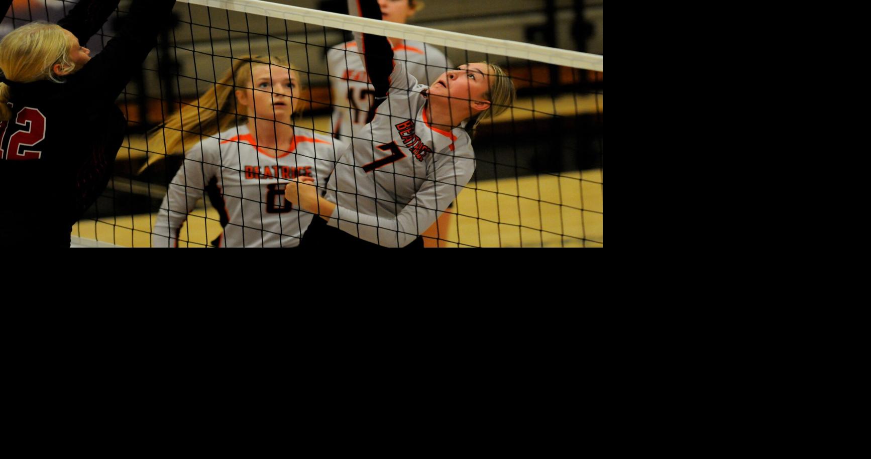 BHS volleyball hosts home invitational