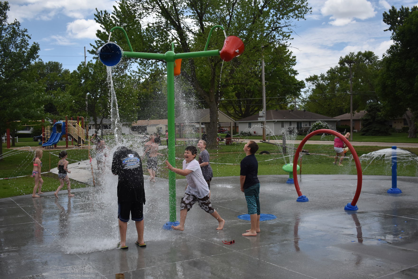 New splash pad open in Beatrice