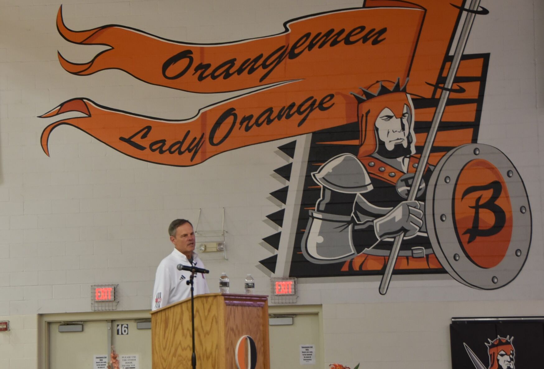 Nebraska volleyball coach gives speech in Beatrice